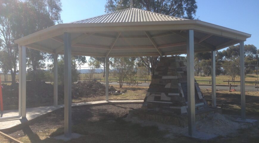 8 Meter Gazebo in memory of the Armed Services – the citizens of Coimadai